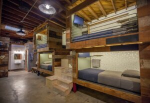PodShare Los Feliz - Hostel / expedia.com