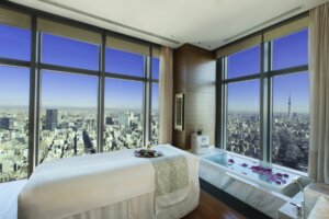 Mandarin Oriental, Tokyo (expedia.com)